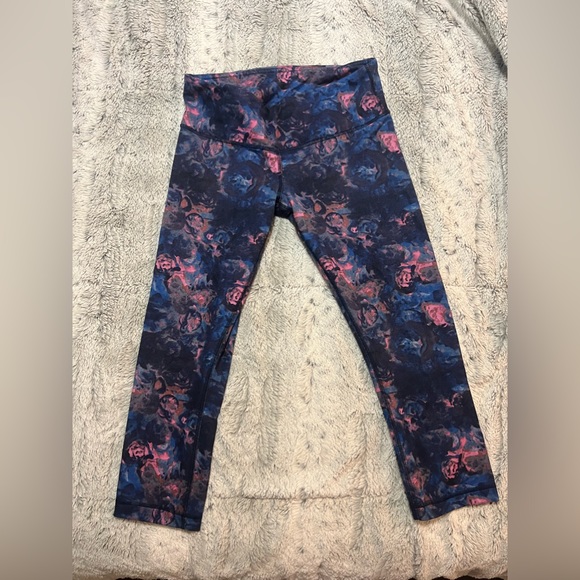 Lululemon Wunder Under Crop II *Full-On Luon
Moody Mirage Bark Berry Deep Navy - Picture 4 of 6